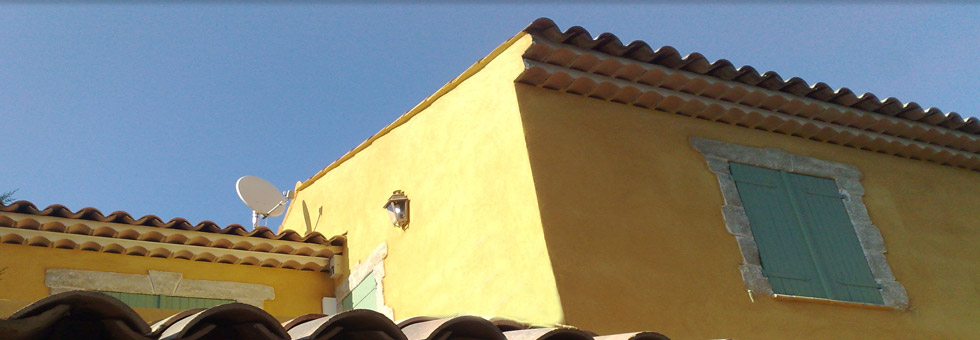 Façade de maison dans le var
